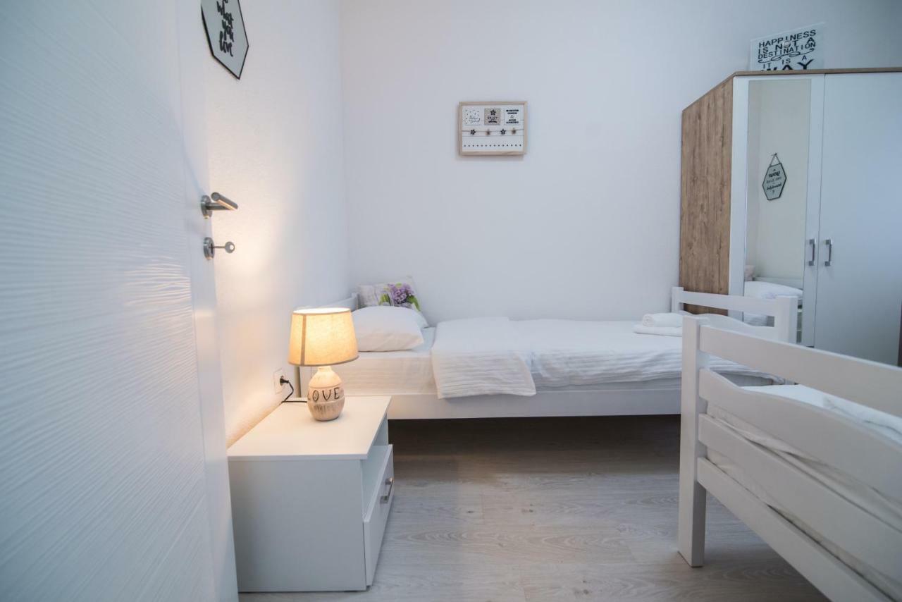 Love Apartments Mostar Bilik gambar