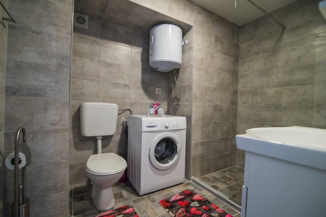 Love Apartments Mostar Bilik gambar